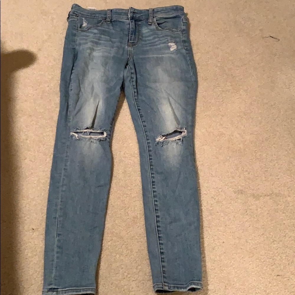 American Eagle Light Wash Jeans